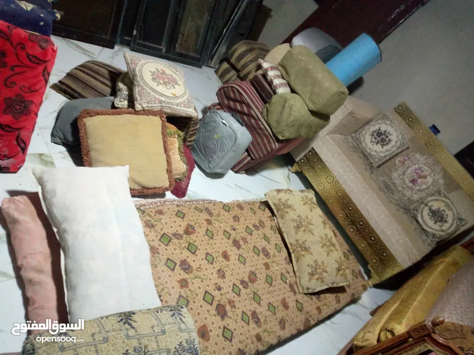 اغراض متفرقة للبيع بحاله الوكاله