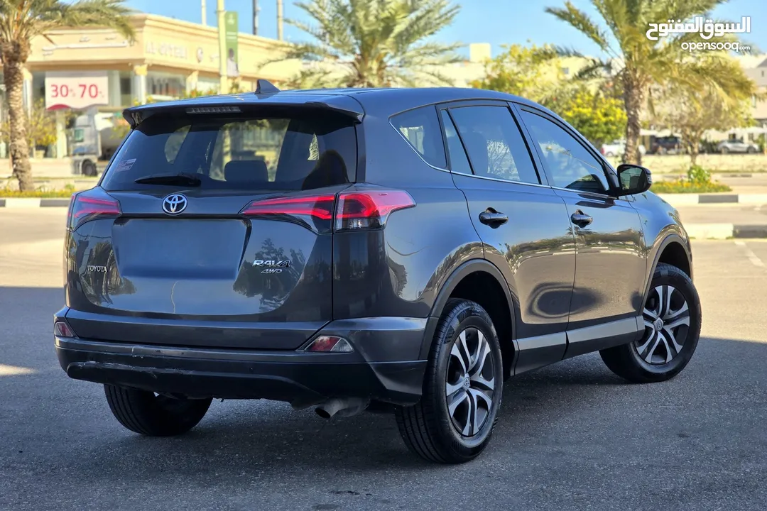 TOYOTA RAV4 4WD 2018