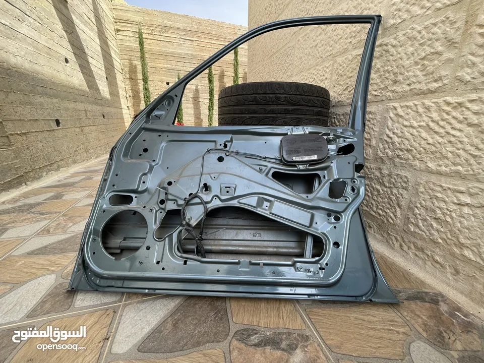 بواب مرسيدس قرش ونص بحال الوكالة