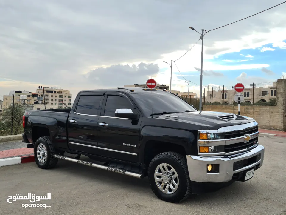 شفرليت سلفرادو LTZ المميزة كليا موديل 2019 / LTZ فل إضافات  دهان شركة ولا غرام بوية / فحص نخب النخب