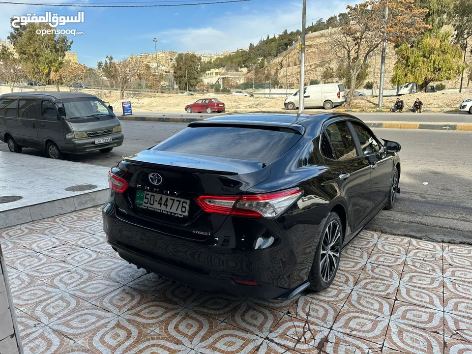توصيل الى سوريا ولبنان والشام باحدث السيارات والباصات استقبال من المطار والمعابر الحدودية خدمه آمنه