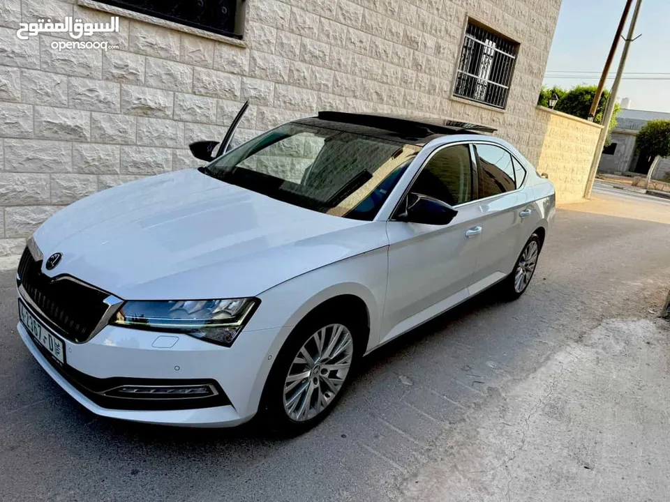 سكودا سوبير 2022 للبيع