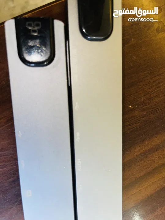 iPhone 12 promax 256 بطارية 87 شاشتو فيها شعر والضهر من عند الكاميرات مشعور الجهاز بحالة ممتازة