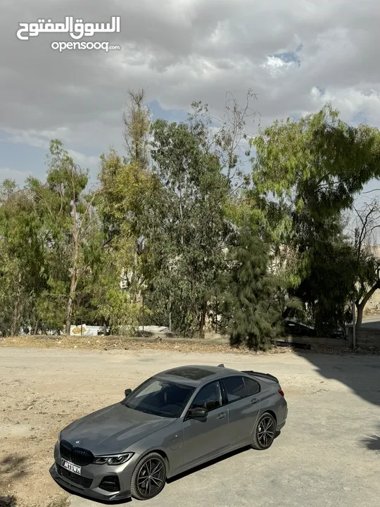 Bmw M 330e /400 حصان  للبيع او للبدل