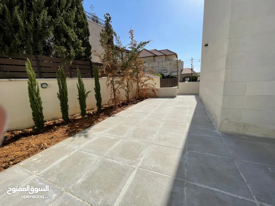 Fully furnished villa for rent in Abdoun  ( Property 38332 )-174796325
