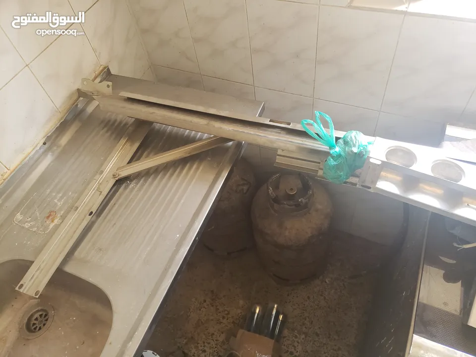للبيع سخان شمسي 60 لتر شبه جديد نوعية ممتازة