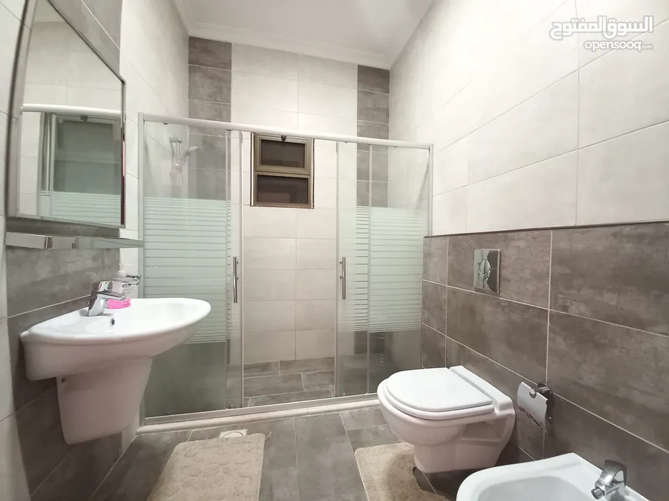شقة مفروشة للإيجار في ام اذينة  ( Property 35972 )-175089660