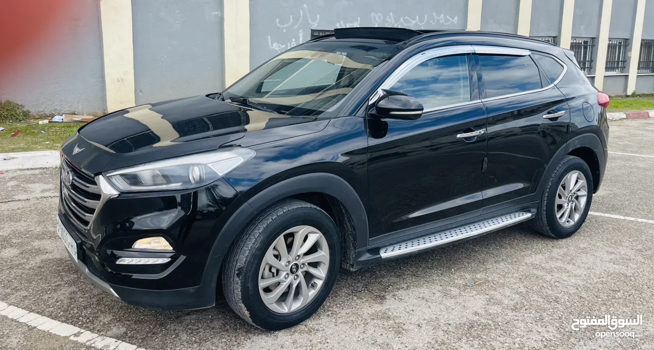 توسان2016فل مسكر مع بانوراما فحص نخب ثلث قطع دهان تجميلي فقط الله يبارك لصاحب النصيب