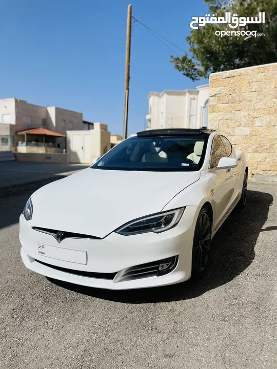 تيسلا موديل S 100D موديل 2018 بانوراما متحركة ، السيارة بحالة الوكالة Tesla Model S100D