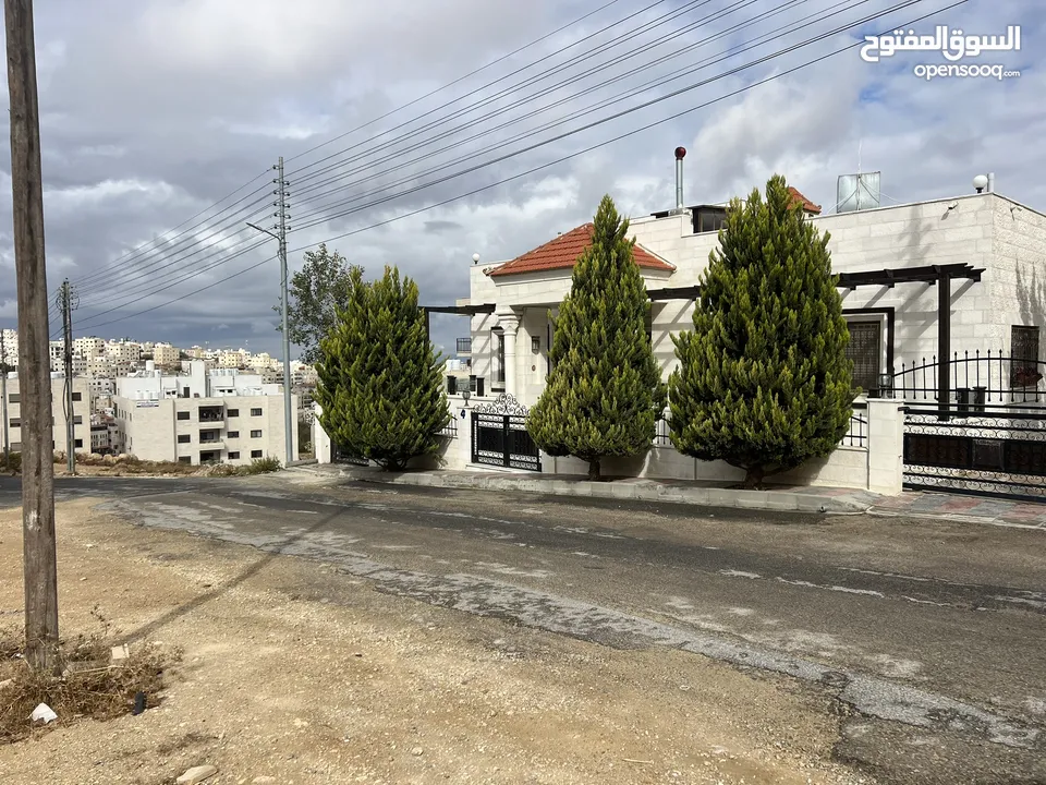 ارض مميزه من المالك مباشره في شفا بدران وعلى حدود شفا بدران باسعار مغريه حدا قطع مميزه جداااا