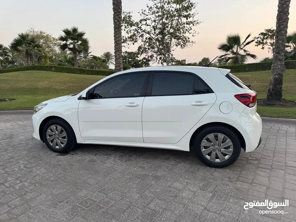 kia rio lx hatchback, great condition, very fuel efficient