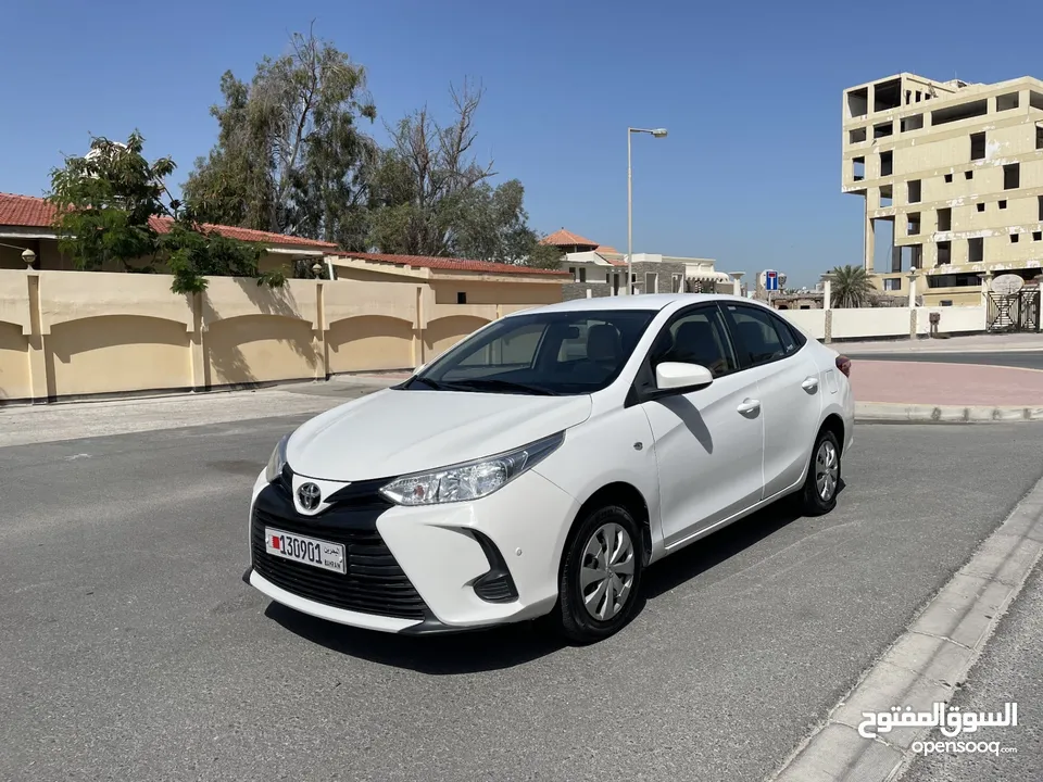 Toyota Yaris 1.5*   Model : *2021*  Color : WHITE  Kilometers used : 88k km