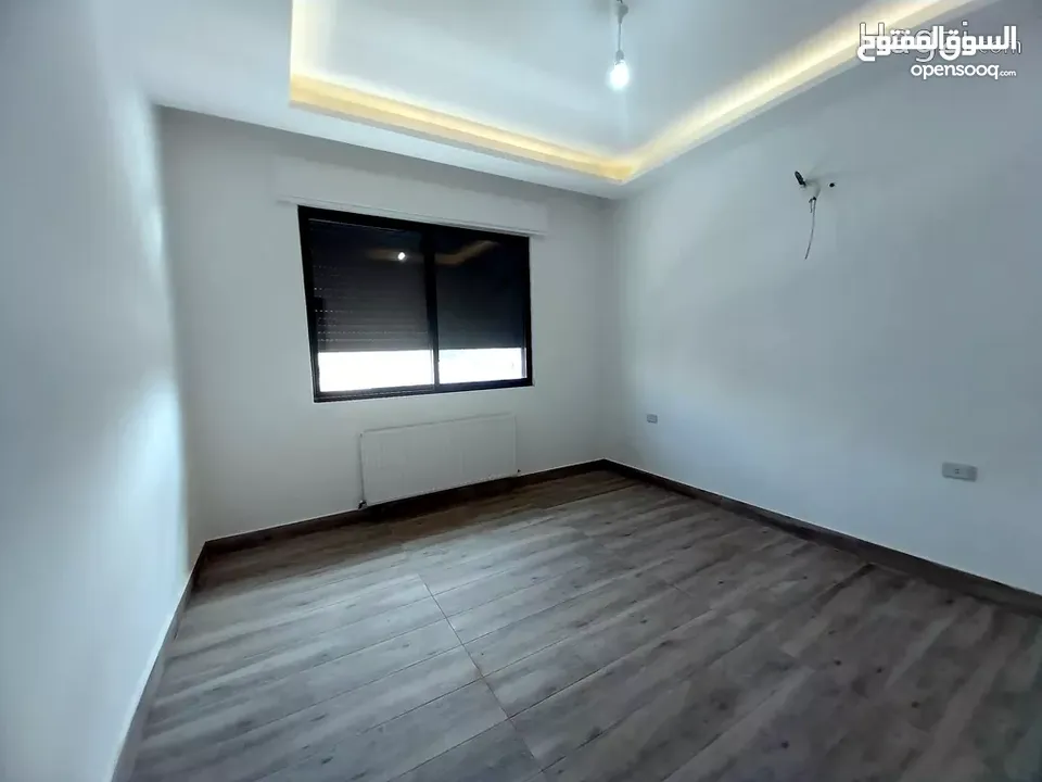 شقة غير مفروشة للإيجار 200م2 ( Property 18174 ) سنوي فقط