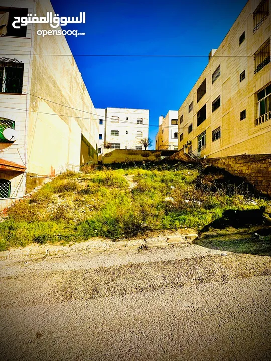 قطعة أرض سكنية مميزة جدا للبيع في عمان - أبو نصير 