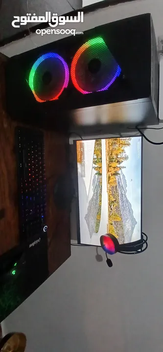 pc Gaming شبه جديد