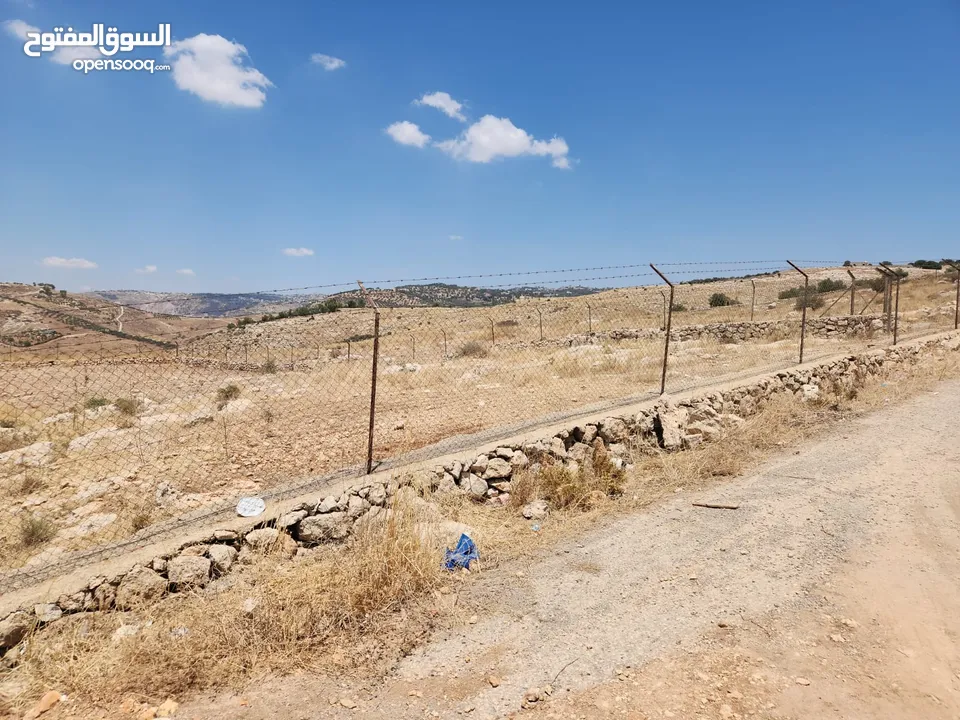 ارض للبيع مميزه في بدر الجديده 4700م ذات اطلاله عاليه في حي الاميرات على شارعين