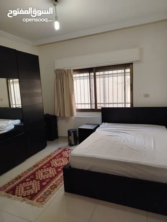 شقه للبيع الجبيهه إسكان المخابرات مقابل قصر الاميره بسمه