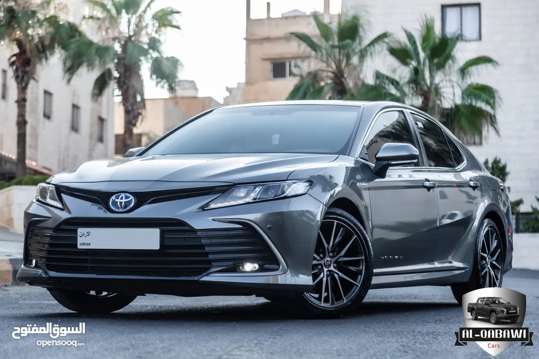 Toyota Camry Gle 2023  السيارة بحالة ممتازة جدا و قطعت مسافة 70,000 كيلو متر