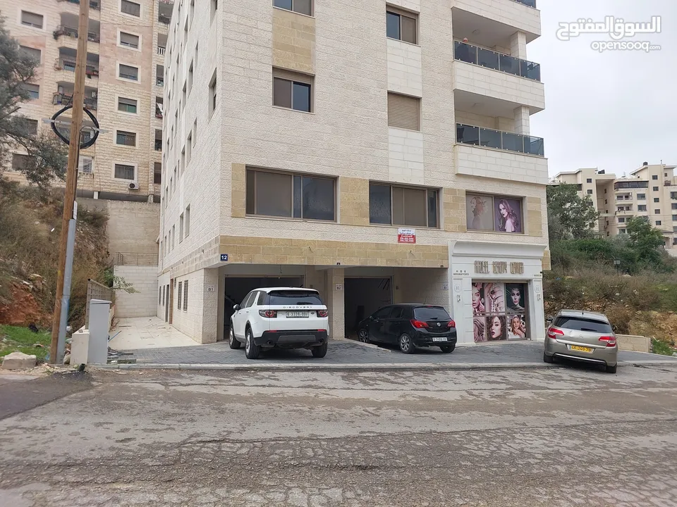 محل تجاري للبيع في منطقة  الطيره بالقرب من اورجادا نزلة مشتل ابو زكي طريق الريحان