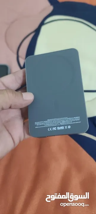 للبيع سامسونج جالاكسي S20التراء 5 جي مع باور بنك لاسلكي ومعي SSD