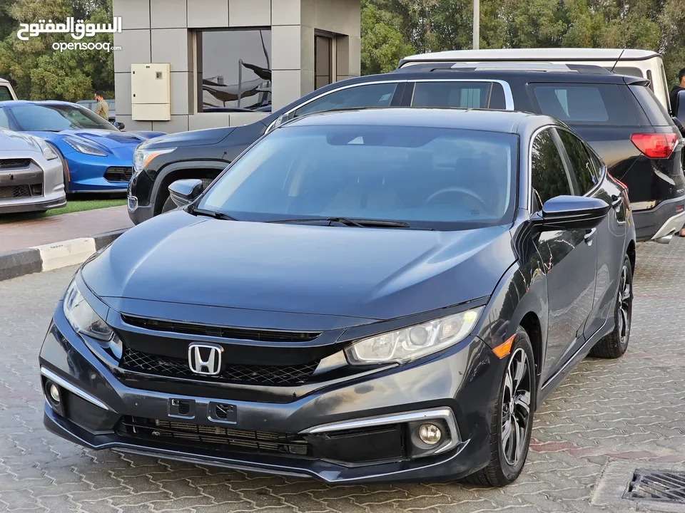 33000 AED   / Honda civic 2020 /