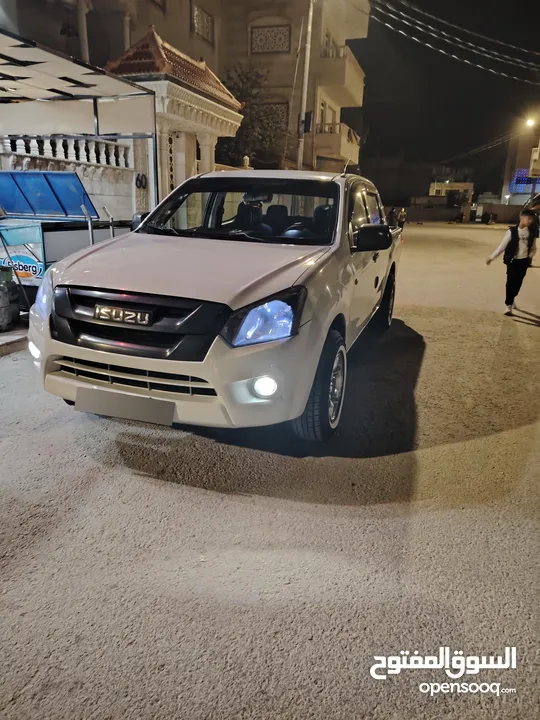 ايسوزو مميزه للبيع 2108