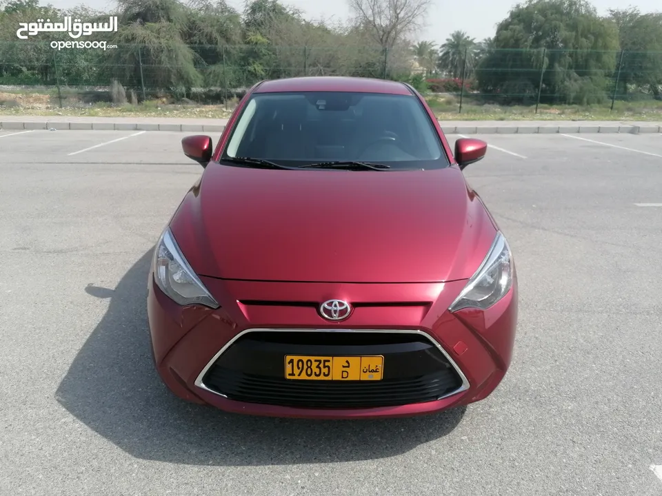 TOYOTA YARIS XLE 2019