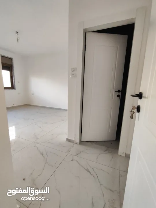 عااااججلل ششقة مع حححديقةةة غير مفروش للإيجار في عين مصباح