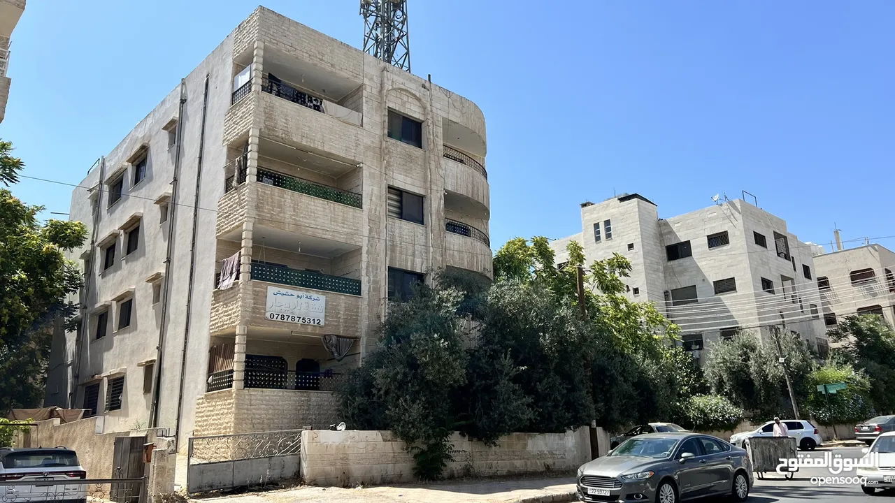 عمارة استثمارية وسكنية للبيع في الهاشمي الشمالي