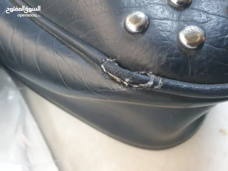 شنتات جلد فخمين لدراجه هارلي كلاسيك هيراتيج جانبيات جلد اصليSaddle bags مستعملات