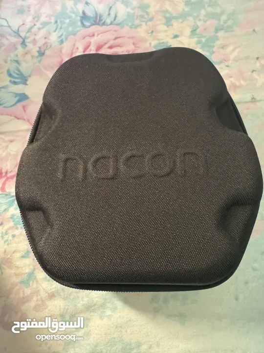 Nacon controller