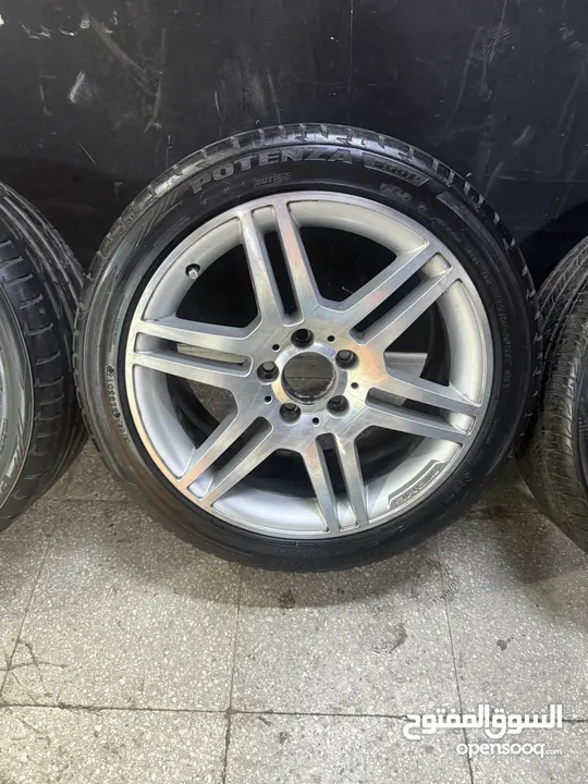 جنط مرسيدس w204 AMG  جنط بحالة ممتازه لا كسور ولا خشوط بحالة ممتازه حجم جنط 17 امامي رفيع خلفي عريض