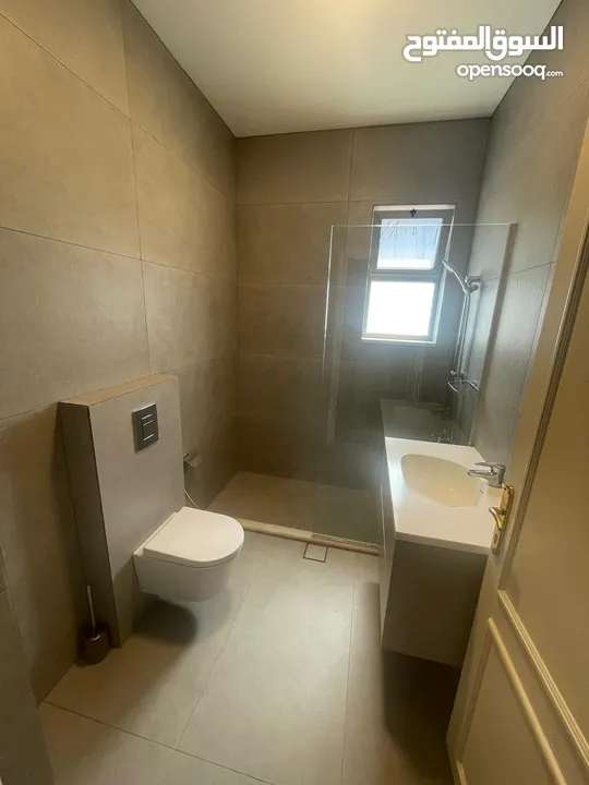 Unfurnished Apartment For Rent In Abdoun ( Property 38858 )-174796143