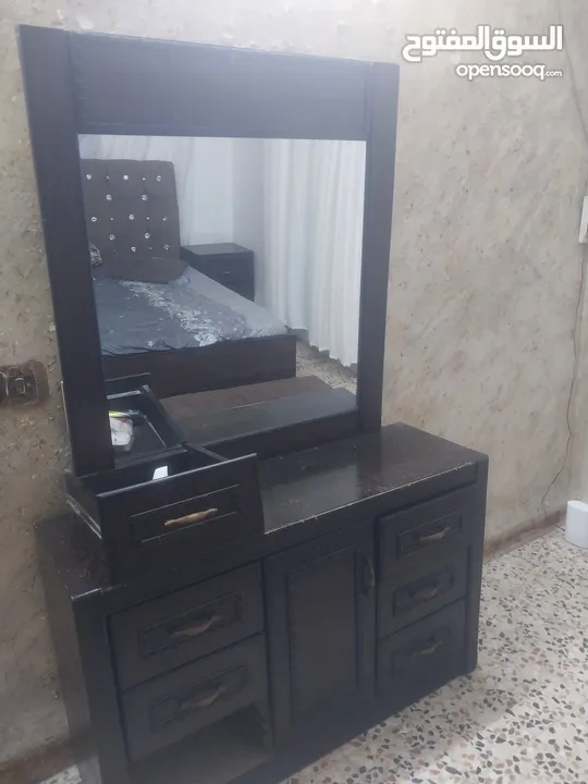 غرفة نوم مستعمله حاله جيده حدا شبه وكاله