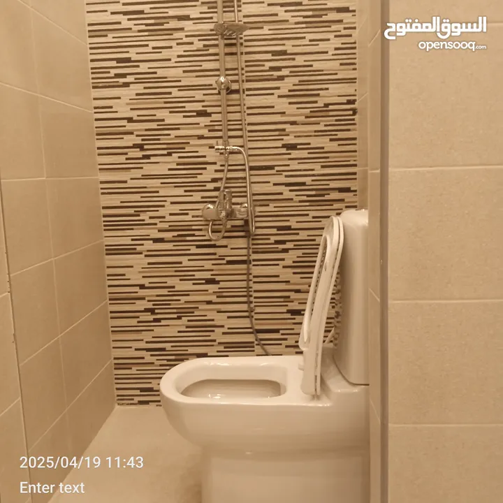 شقة مميزة في ضاحية النخيل بسعر مميز مساحة 200م