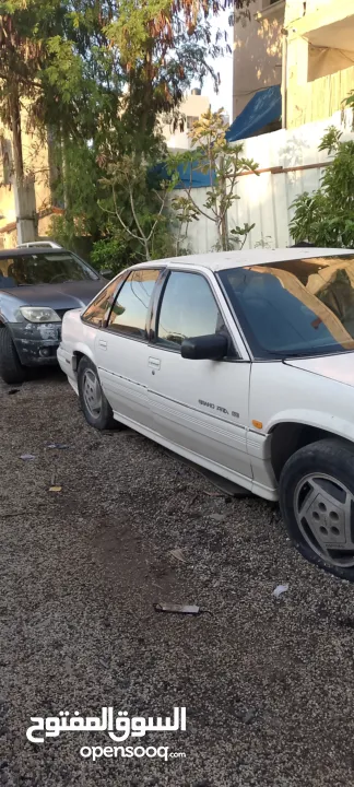 بونتياك جراند بريكس اس اي مطور 3100 مكسور عليها من شهر 9/2021