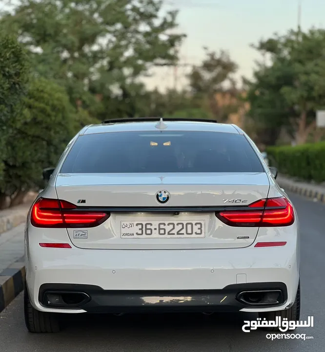 2018 BMW 740 eDrive بحالة الوكالة للبيع كاش او اقساط من المالك مباشرة بدون وساطة بنوك دفعة اولى