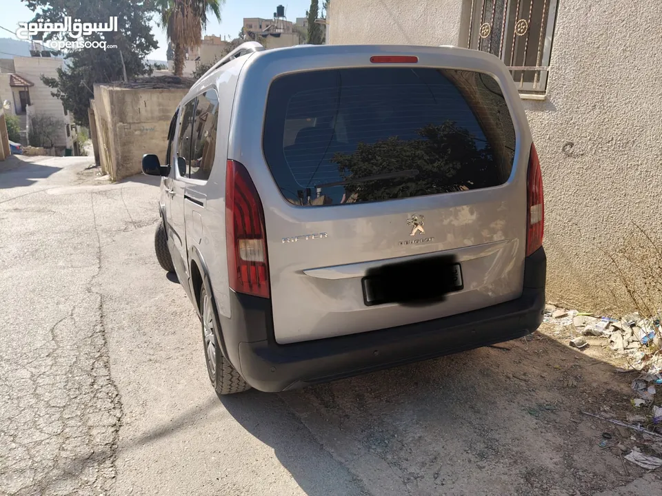 بيجو ريفتر 2020 عداد110 6+1