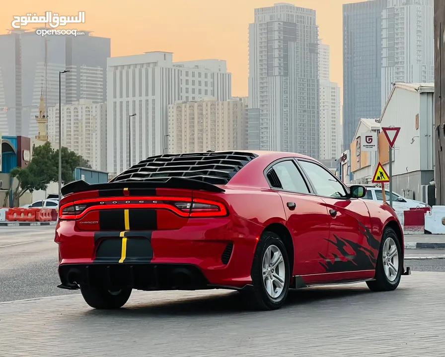 دوج شالجر وارد كندا موديل 2022 كيلومتر 25000