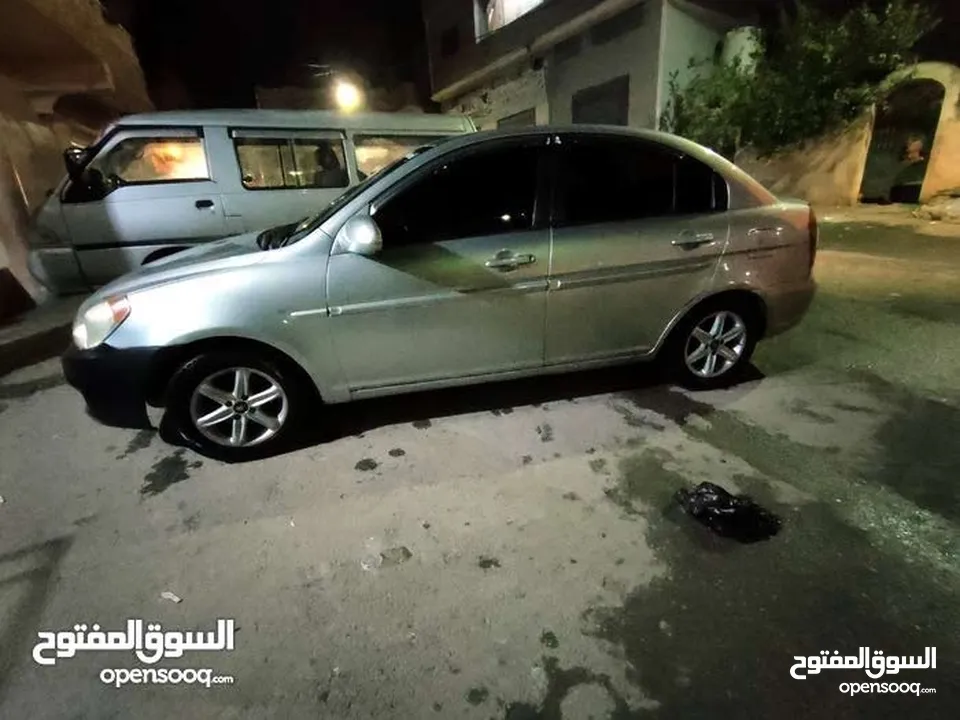 هونداي اكسنت دب مديل 2006  قير عادي سياره نظيفه