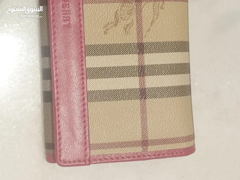 New Burberry Check Bifold Wallet from UK  محفظة Burberry Check Bifold جديدة من إنجلترا