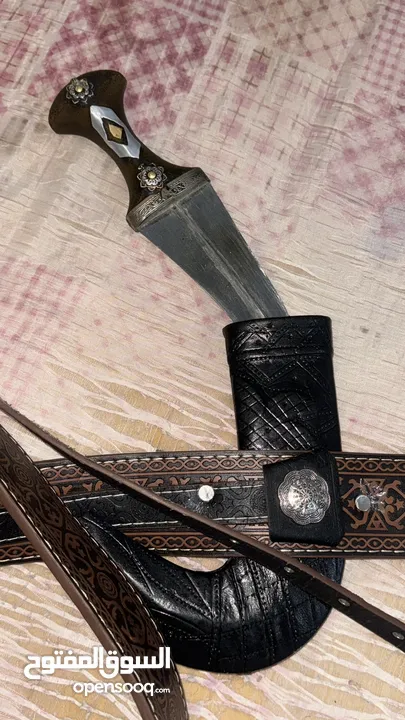 خنجر قديم يمني