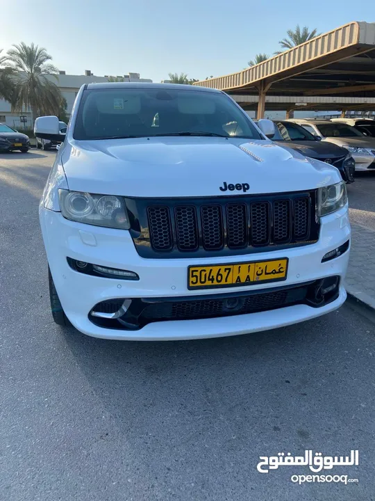 النادر جراند شيروكي SRT8 خليجي