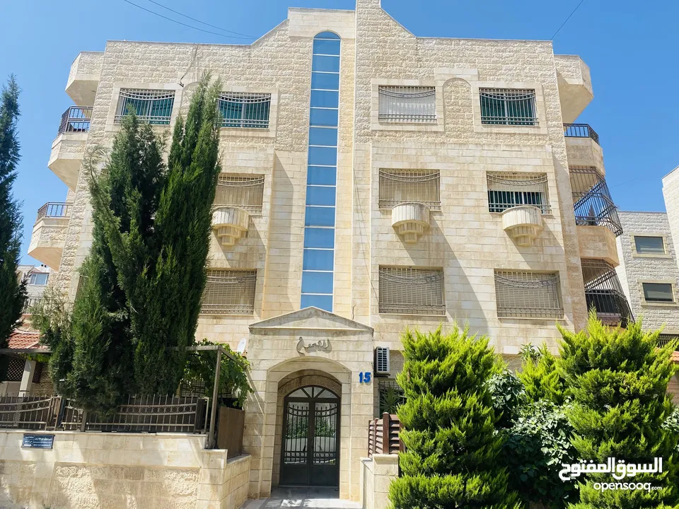 شقة فاخرة مفروشة في ضاحية الرشيد حي الخرابشة للإيجار.
