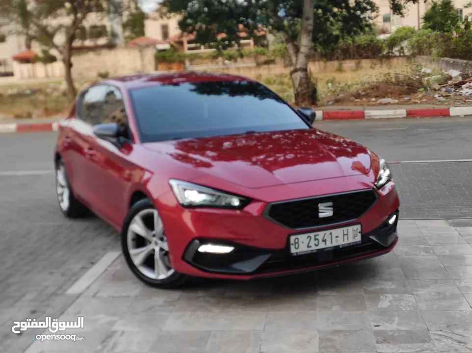 سيات ليون اف ار فل اضافات ماعدا الفتحة  محرك1500بنزين اتوماتيك
