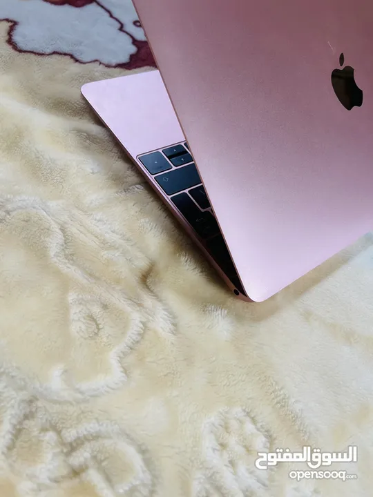 MacBook 2017 12 inch screen retina 256GSSD / 8ram