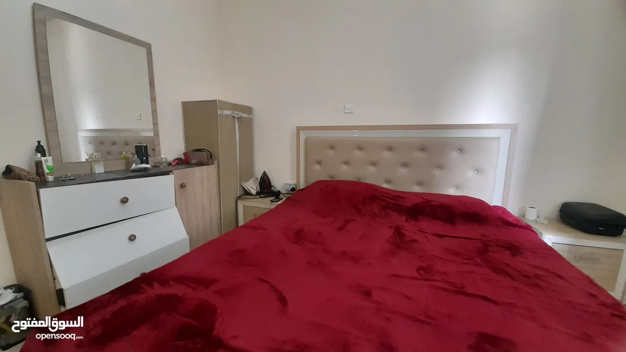 King size bed with two drawers, dressing table and excellent mattress