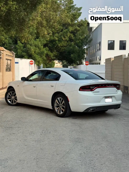 DODGE CHARGER SXT 2016 V6 FULL OPTION - SINGLE OWNER - AGENCY MAINTAINED - EXCELLENT CONDITION CAR!