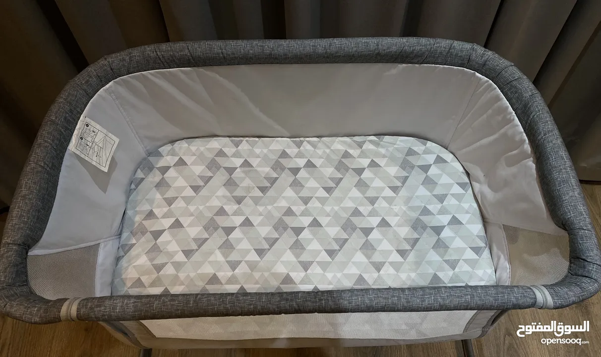 سرير اطفال من جونيور baby crib