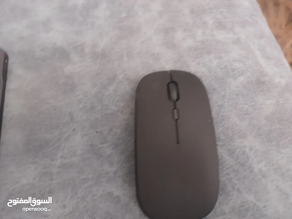 كيبورد لاسلكي بحاله الوكاله السعر 5دنانير